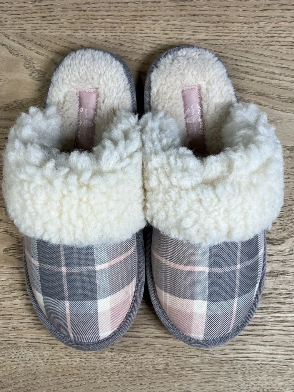 Barbour Lydia Plaid Mule Slippers Pink Gray Tartan Faux Fur Shearling Size 3